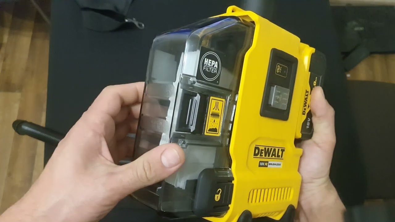Промышленный аккумуляторный пылесос DEWALT DWH161
