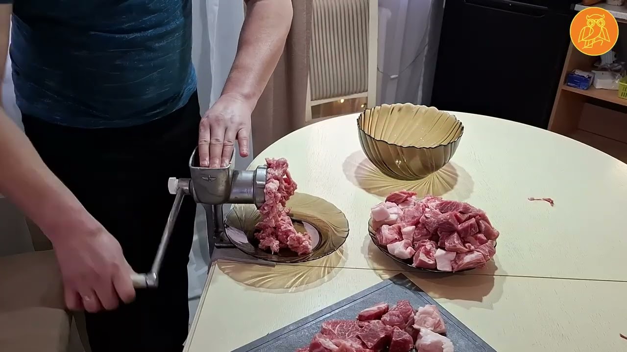 Приготовление домашних колбасок в рамках проекта 