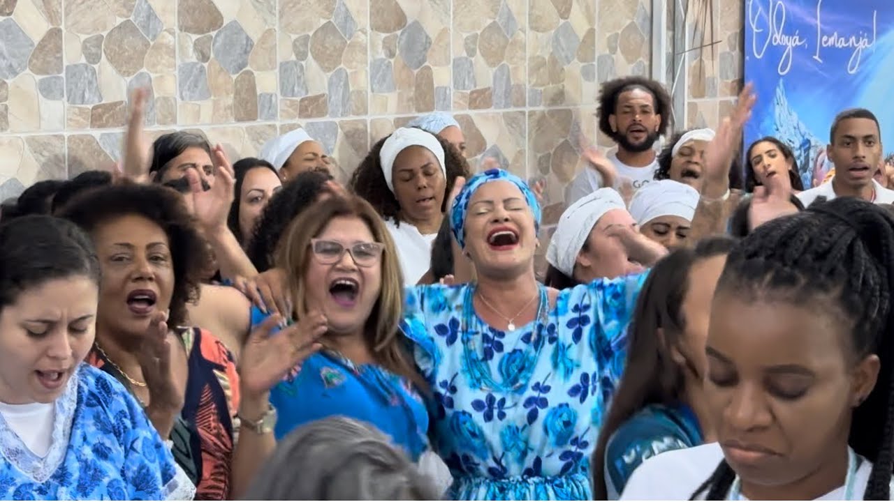 COMO É LINDO O CANTO DE IEMANJA 💙