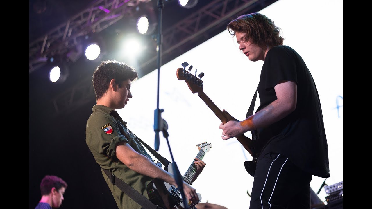 The Anchors - Too Late (Live Rial Fest)