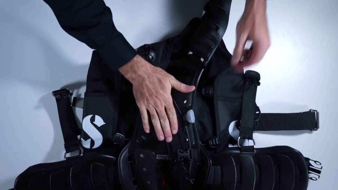 How to Pack the SCUBAPRO Hydros Pro BCD