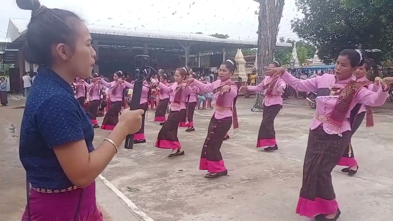 บุญกฐินสามัคคีบ้านรกฟ้า16/10/65 @กลุ่มนางรําบ้านรกฟ้า