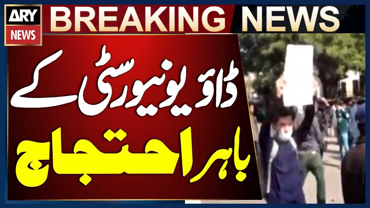 Nursing students protest outside Dow University