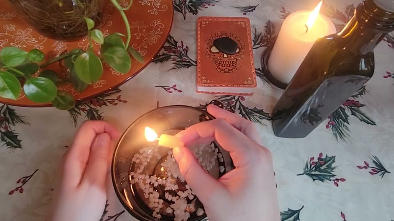 Urgent! Ur Ancestors Want To Talk Now! | Magical Candle Wax N Pick A Card!