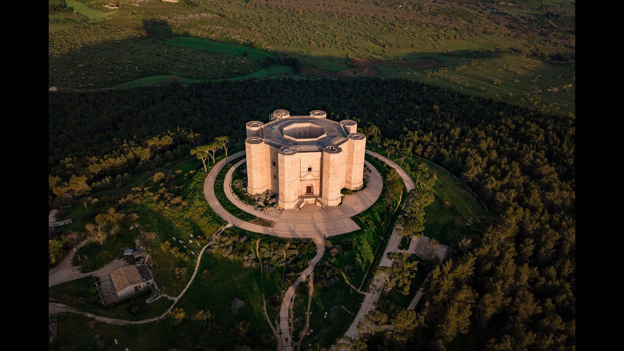 Castel del Monte da «Pellegrino di Puglia» di Cesare Brandi
