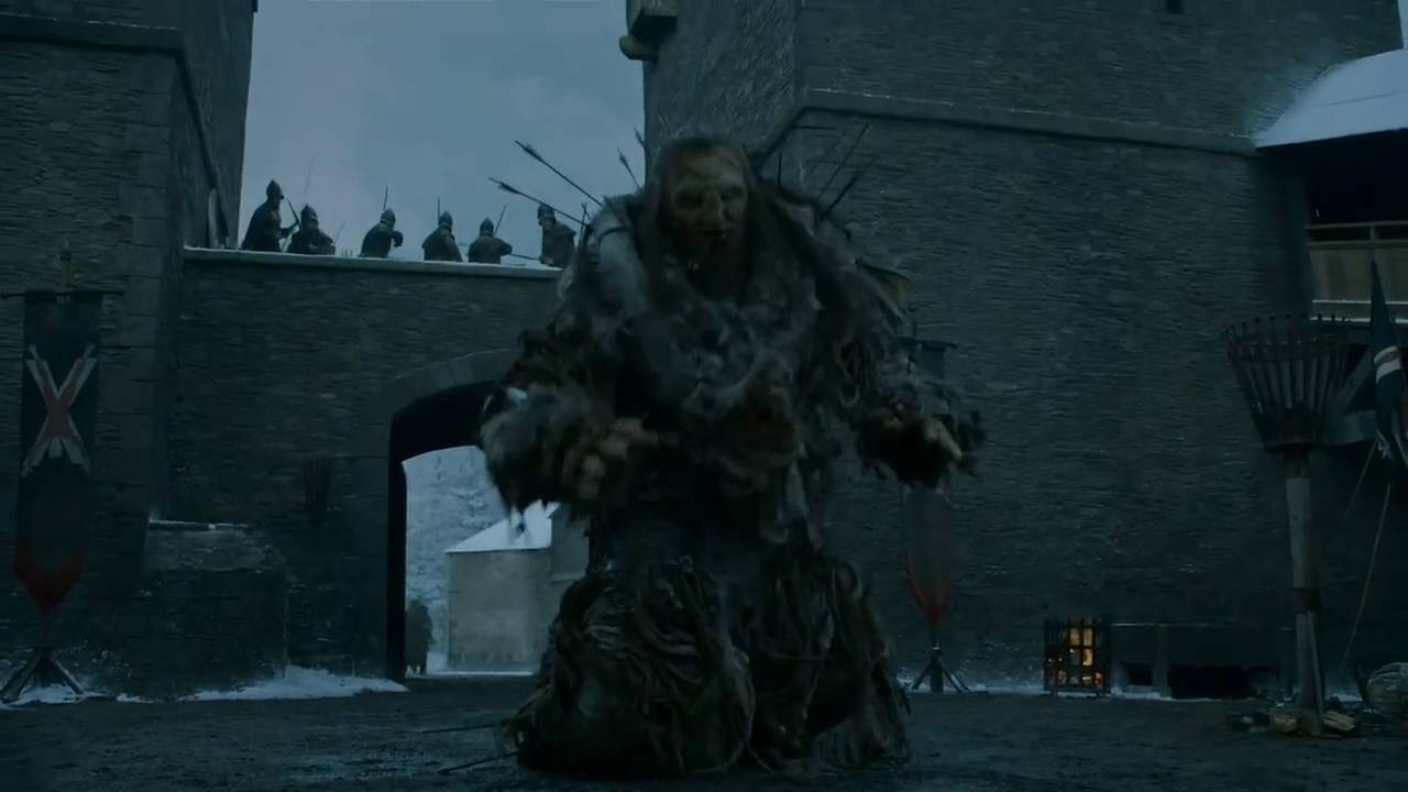 Game of Thrones S06E09 - Wun Wun ( the giant) is killed storming Winterfell