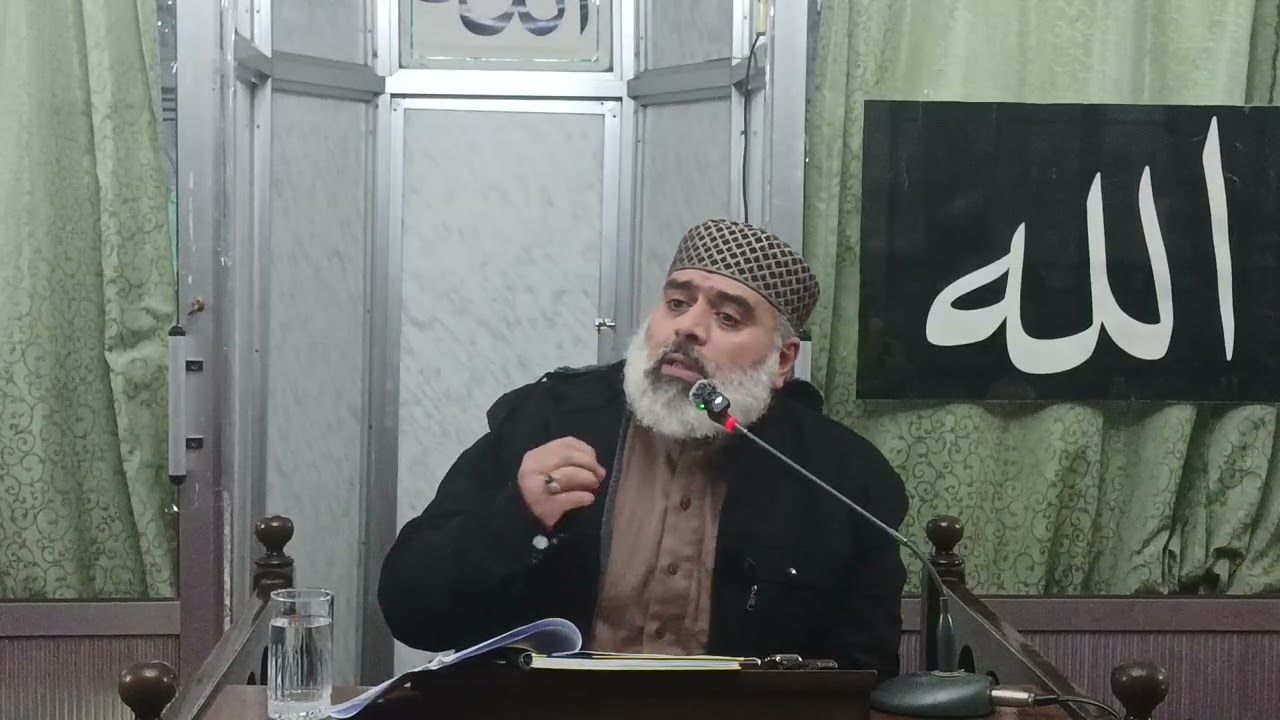 قُلۡ هُوَ لِلَّذِینَ ءَامَنُوا۟ هُدࣰى وَشِفَاۤءࣱۚ 