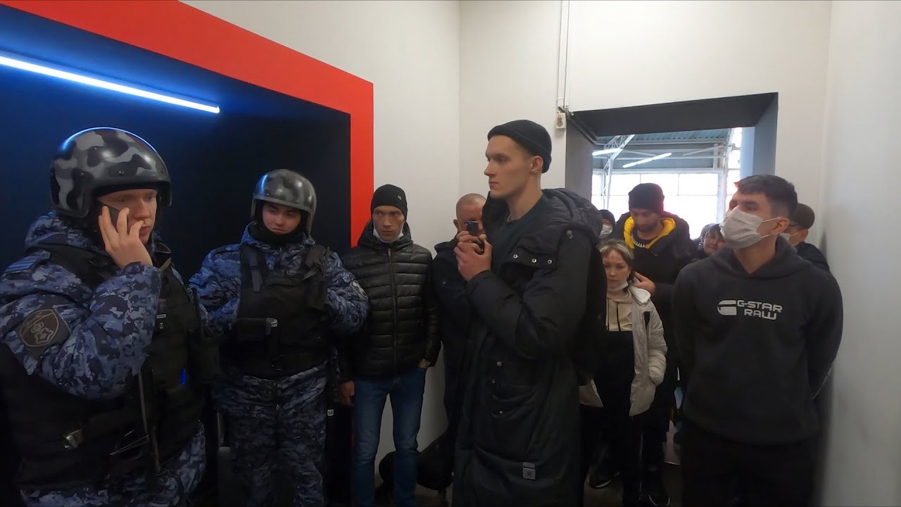 Автосалон-лохотрон закрылся под натиском обманутых