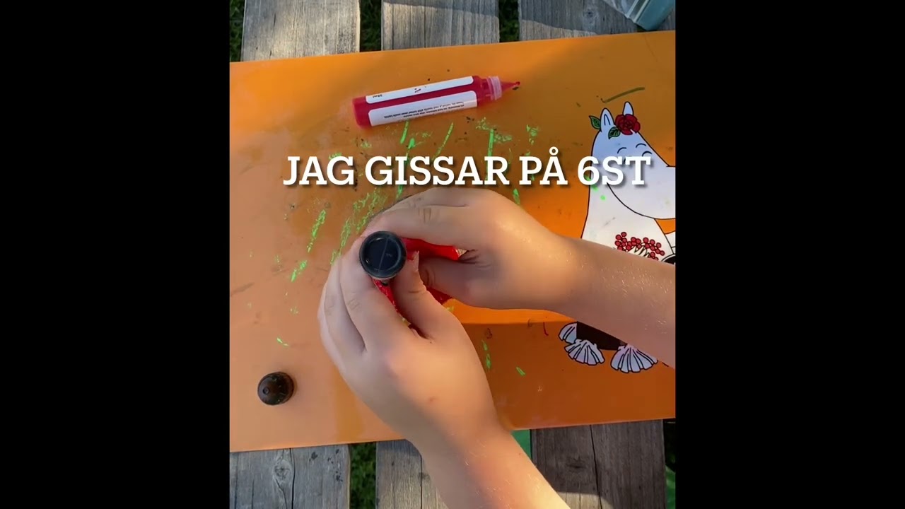 Otto&Tony pysslar en nyckelpiga av Hobbyf&auml;rg och sten 🐞 🪨 🎨 #craft #pyssel