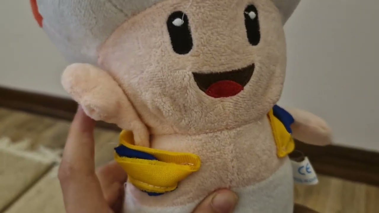 Unboxing my new Toad plush