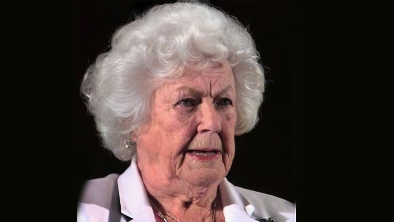 Barbara Hale FINALLY Breaks Silence On Raymond Burr
