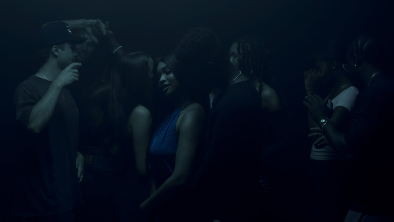 Arianna Reid - Hold Me (Official Visualizer)