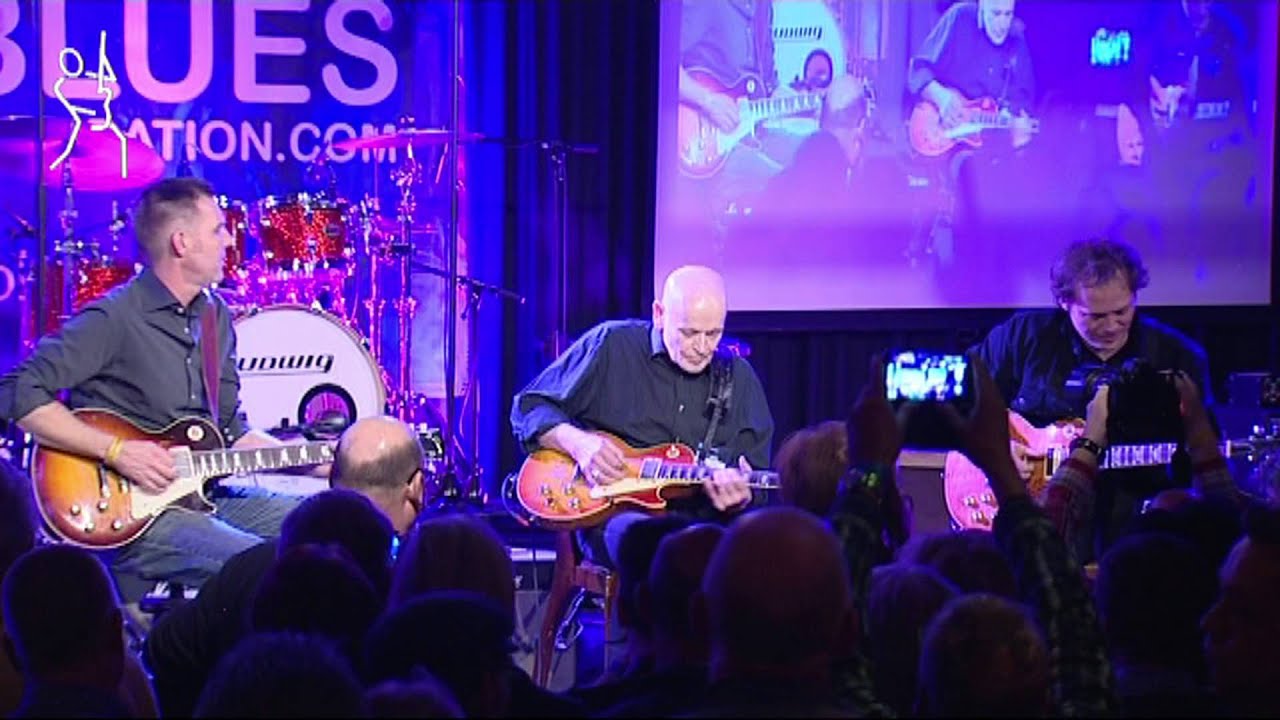 Eelco Gelling speelt tijdens de Dutch Blues Award 2014 (11 april 2015)