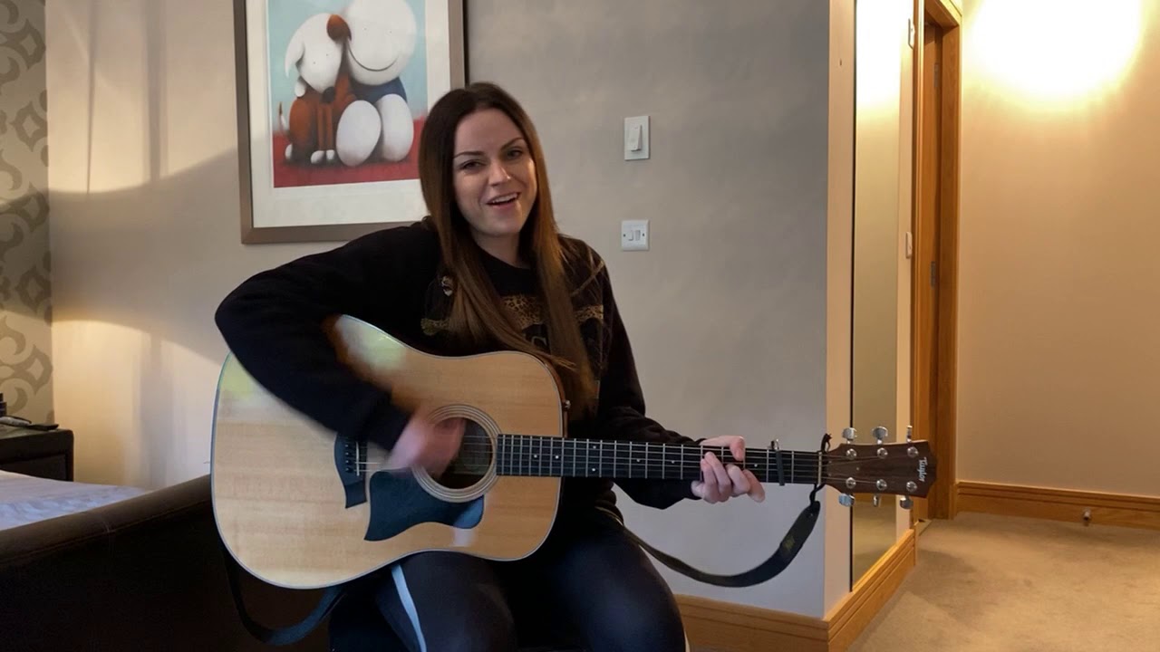 Amy Macdonald - Somewhere In My Heart [Aztec Camera Cover] (Live from Glasgow) Sing #WithMe
