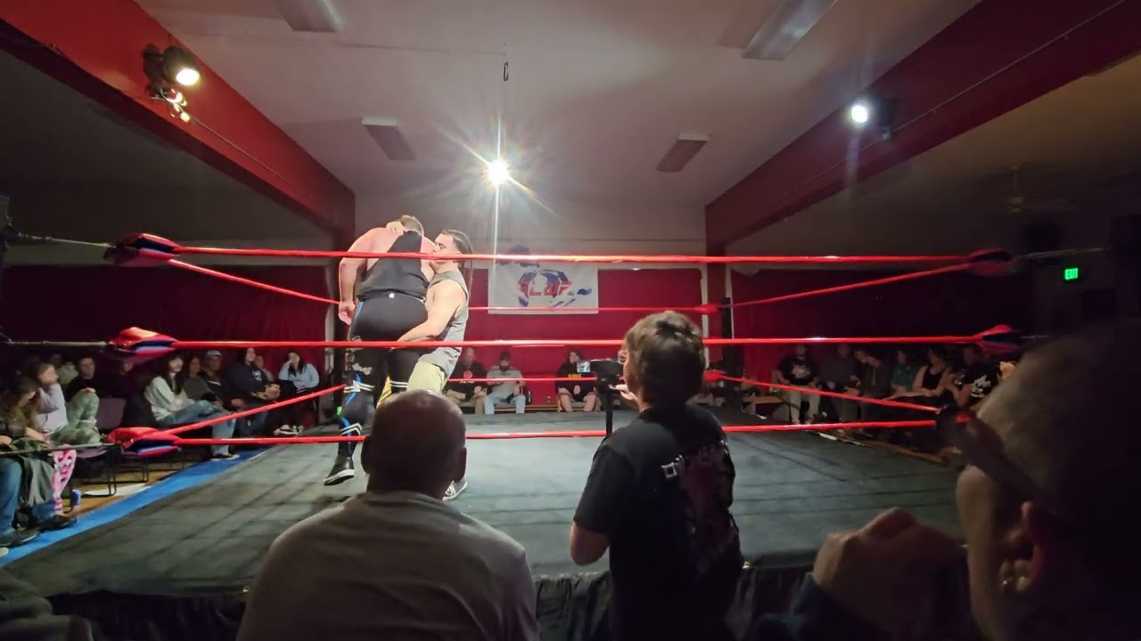 Top Notch Championship (C) Big Jorge vs Damien Grey 