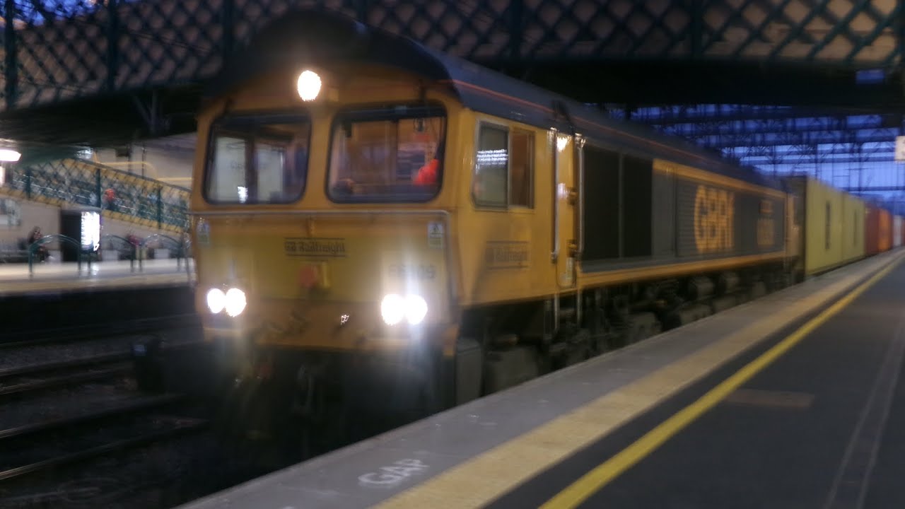 West coast mainline open again! Back to normal. 16/1/26