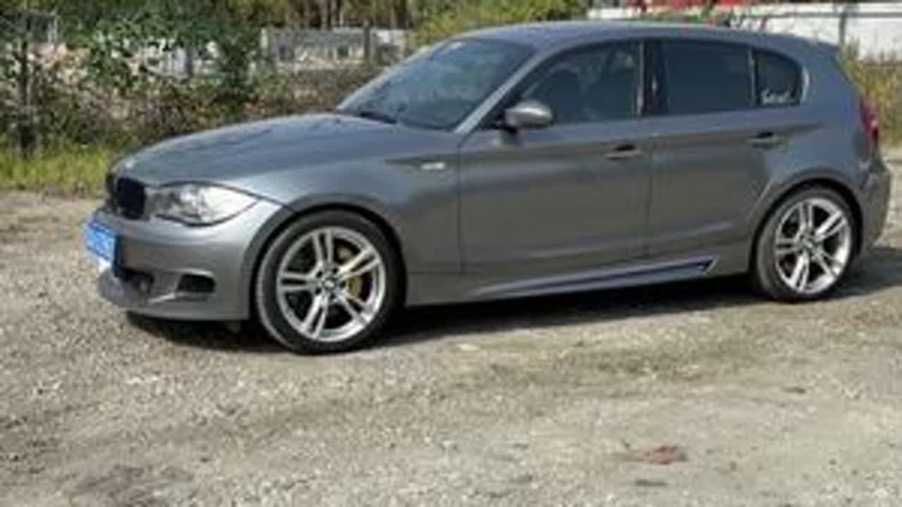 第一视角宝马1系E87 第一视角整备宝马老款1系E87 整备底盘 整备漏水#宝马1系 #第一视角 #宝马专修 #宝马整备 #底盘整备