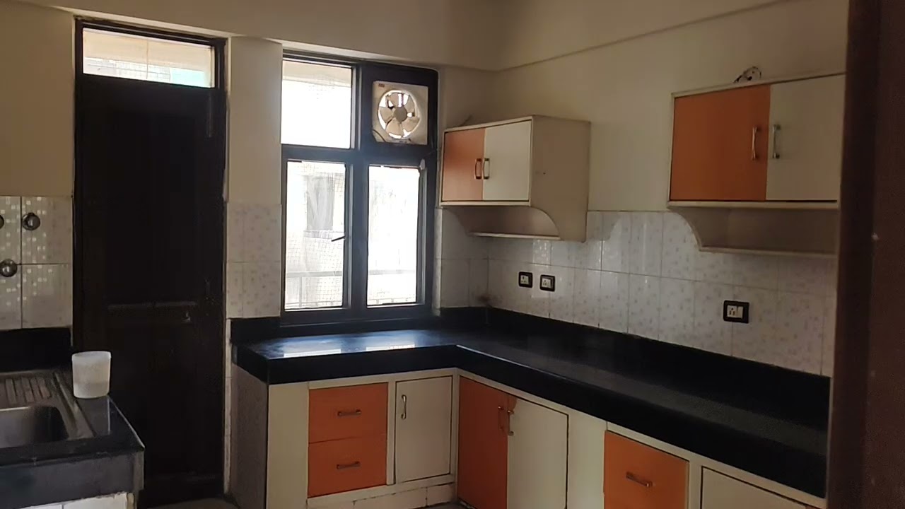 AWHO gurjinder vihar Available for rent 4BHK penthouse 4250sqft, Greater Noida 🤙 8527248161,@45000+M