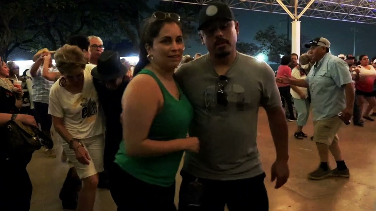 Bailando Con Ruben vela Jr. Y Su Conjunto @ The Tejano Conjunto Festival  2022