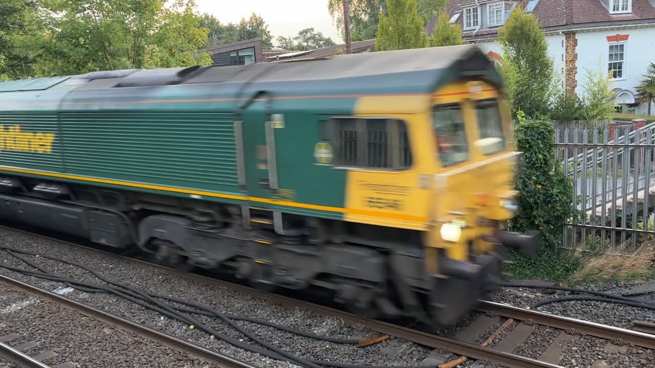 Class 66 | 66546 | Freightliner