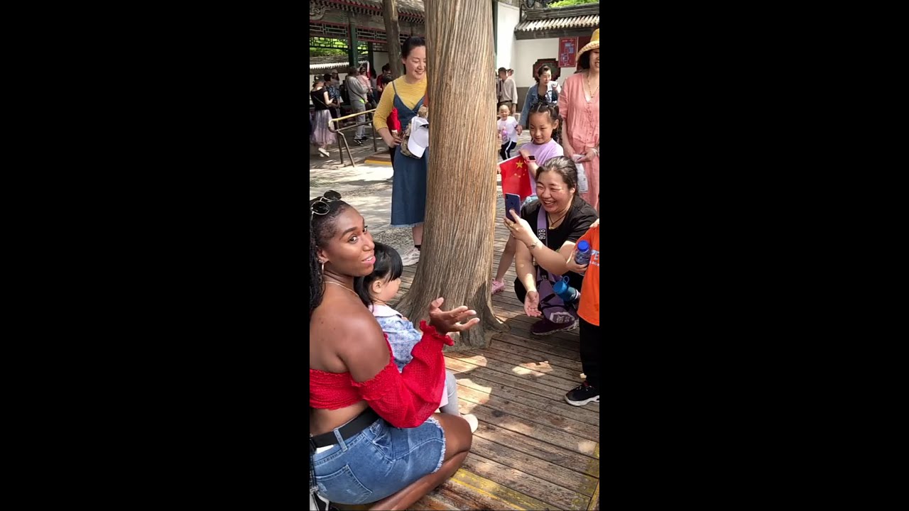 I Walked The Streets Of China As A Black Woman And This Happened... (@yamiyaf)