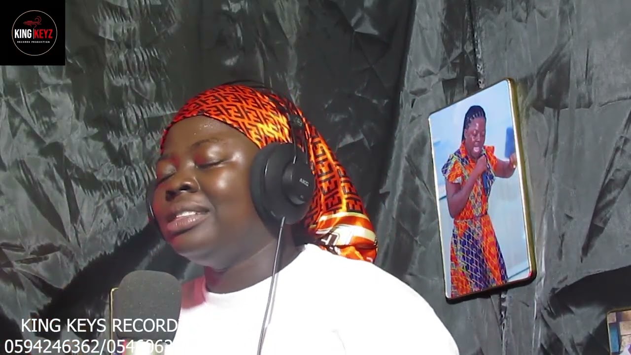 This girl is too talented, She let the heavens fall during her Worship, so powerful 