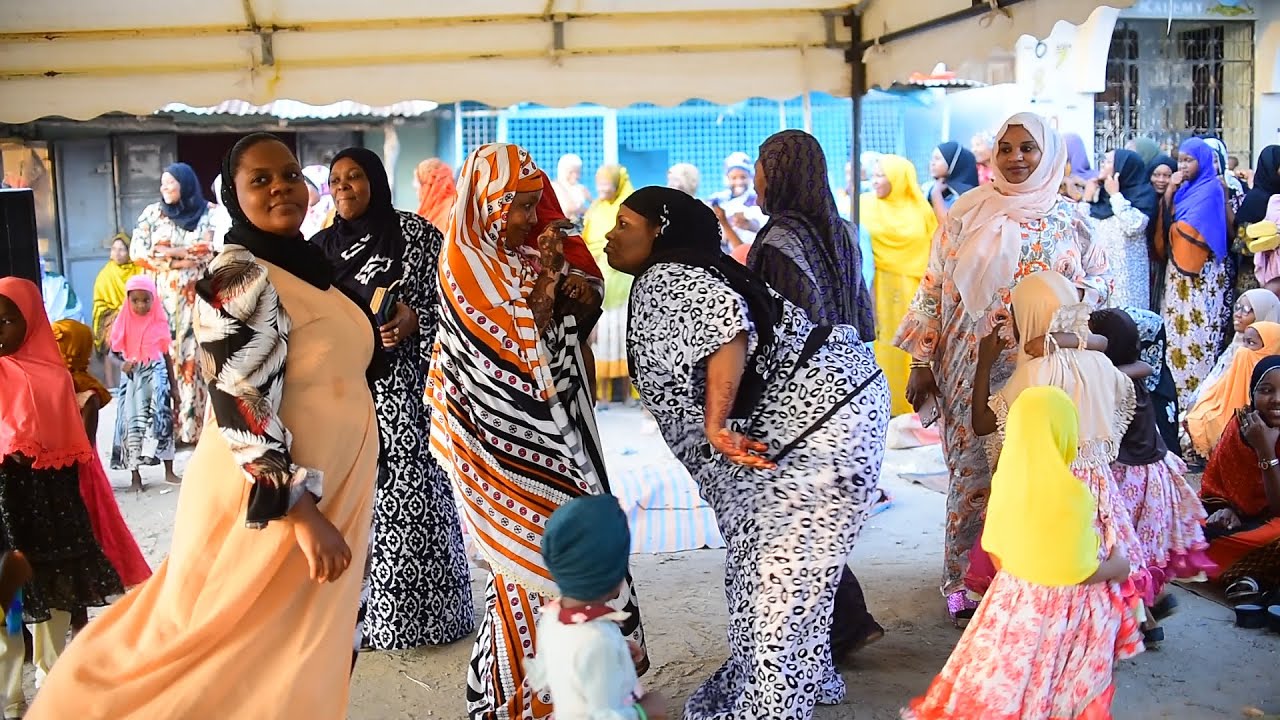 DADA WA BIBI HARUSI ALIVOWACHEZESHA UWANJA MZIMA SHUHULI IMENOGA JIONEE MWNYEWE