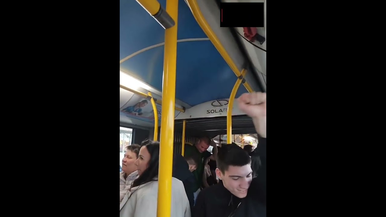 Zurka u autobusu u Beogradu *Volela sam, volela*