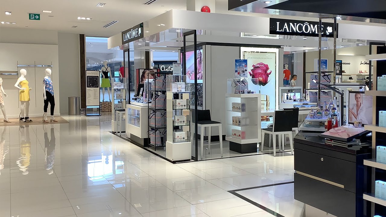 That's what a department store looks like in Canada