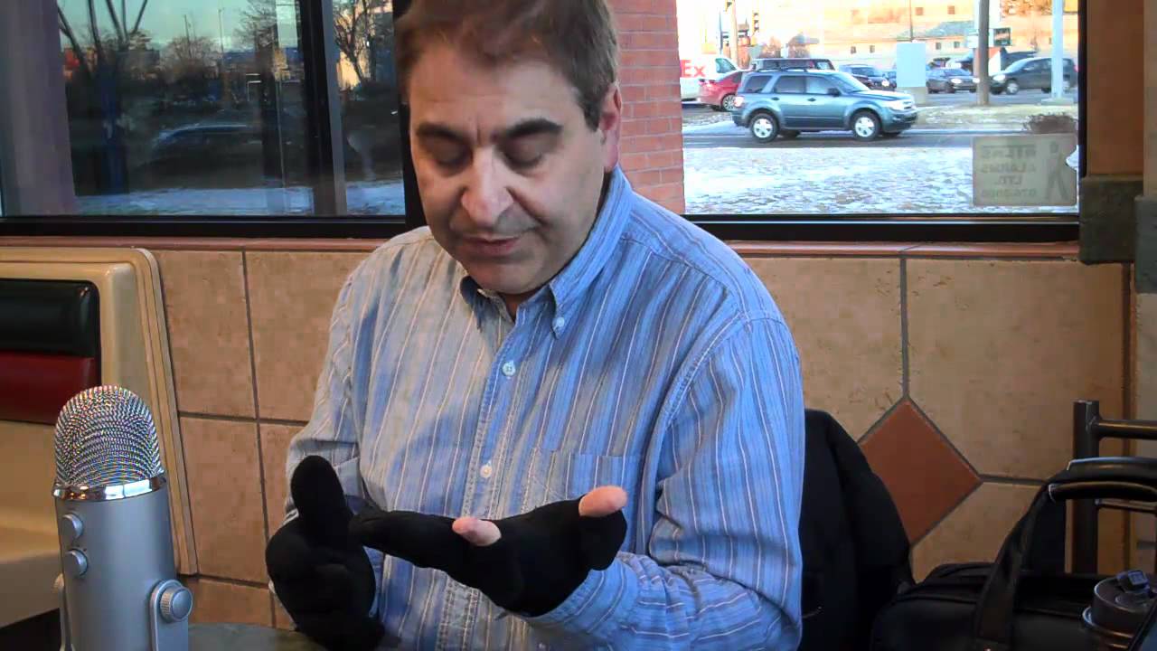 How Twittens Will Keep Your Texting Fingers Toasty Warm