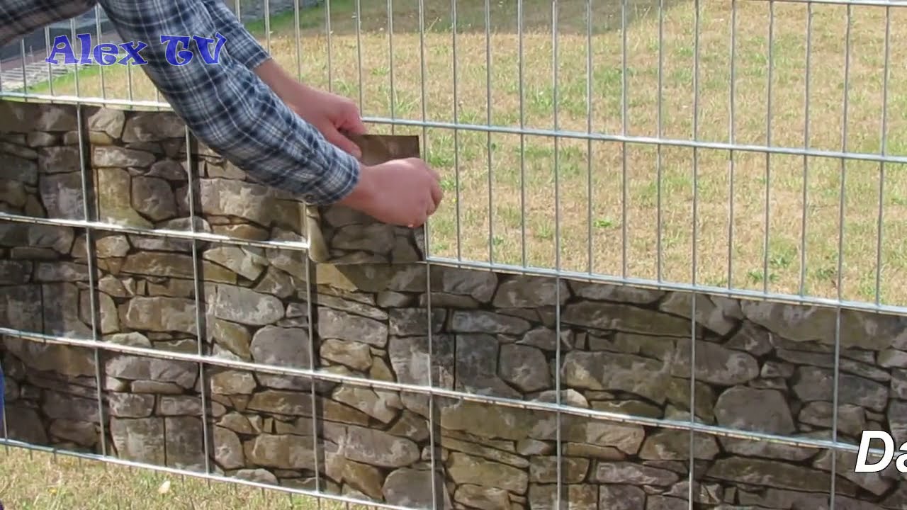 Gartenzaun Metall - Sichtschutz in Steinoptik anbringen
