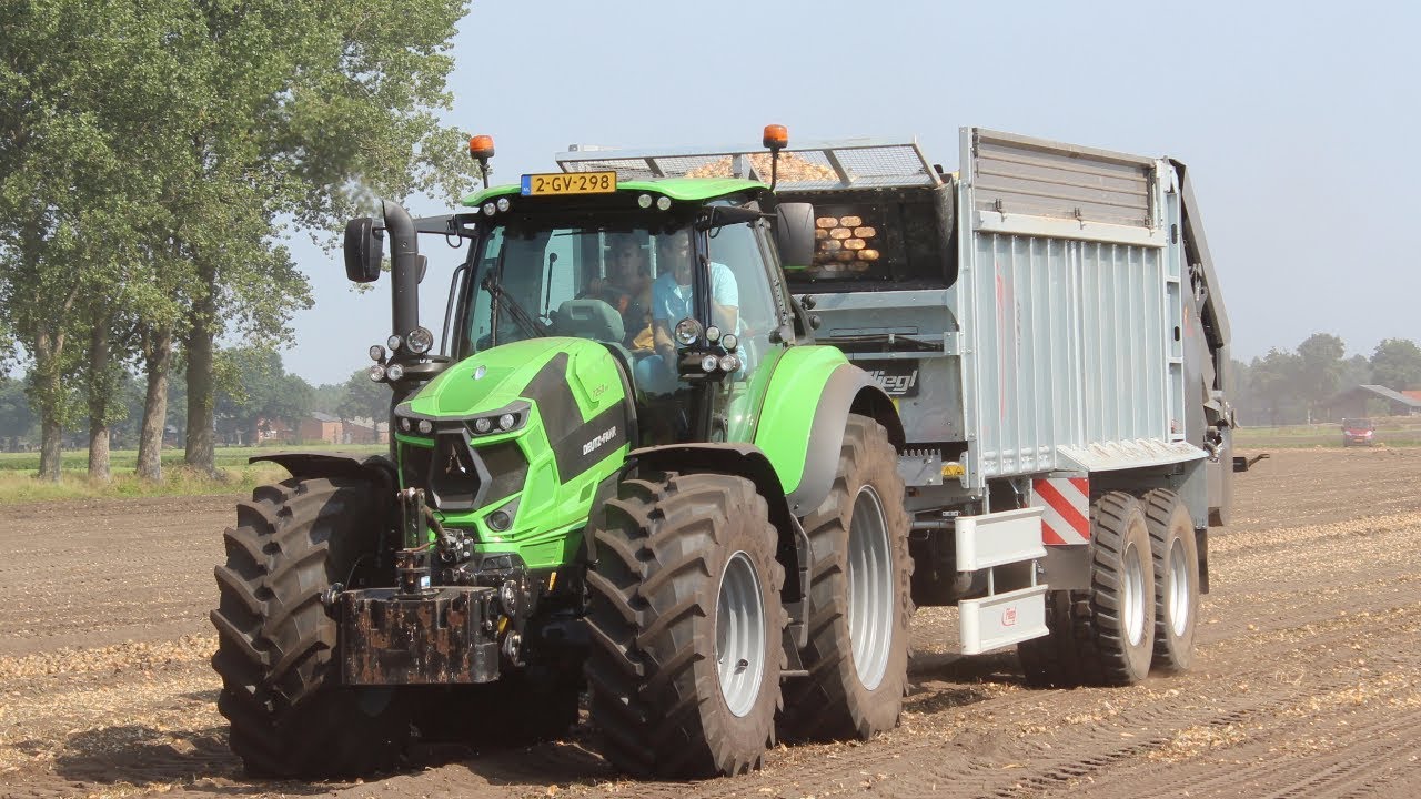 loading onions / Uien laden bij van den Heuvel- Deutz agrotron 7250 TTV - Deutz 7210