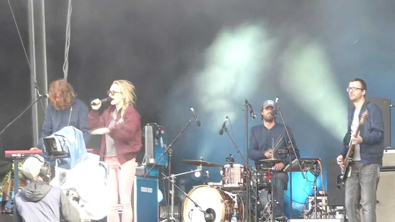 Leslio Clio - I coudn´t care less (Live 720p Bocholt)