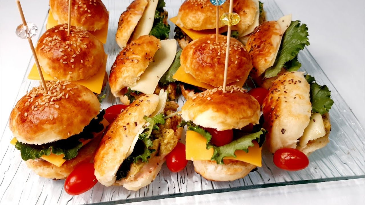 ألذ ميني برغر روووعة فالمذاق والعجين هش وقطني 😋 للمناسبات وأعياد الميلاد