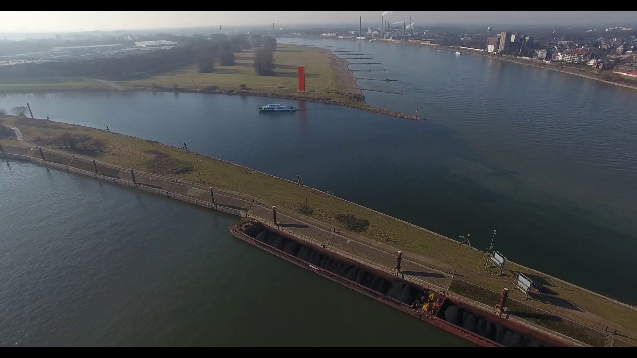 &Uuml;berflug mit der Phantom, Duisburg Ruhrort M&uuml;hlenweide