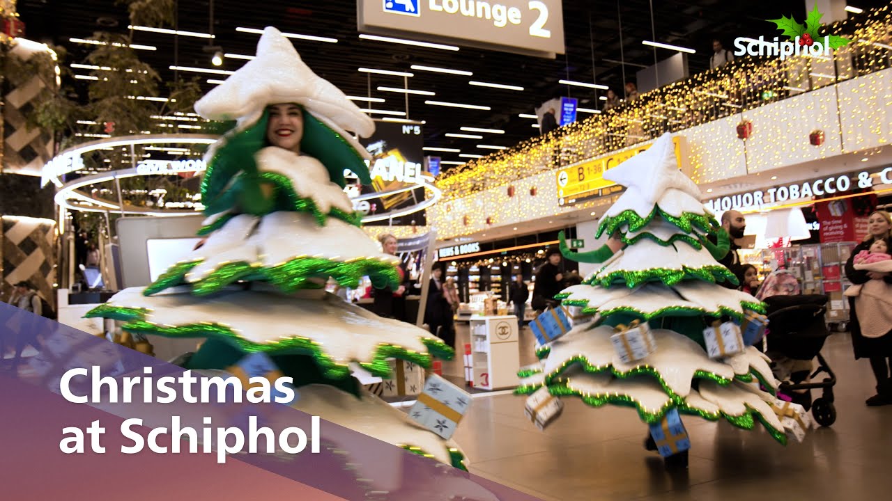 Christmas vibes at Schiphol ✨