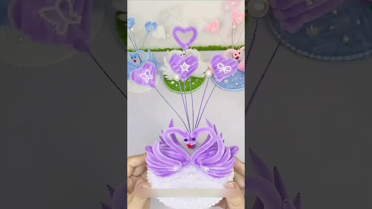 Purple swan tutorial with pipe cleaner #diy #swan #gift #craft #handmadegifts #diygift #handcraft