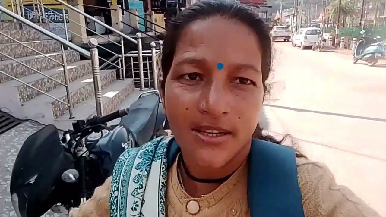 हिम्मत रखना सब कुछ आसान होता है 