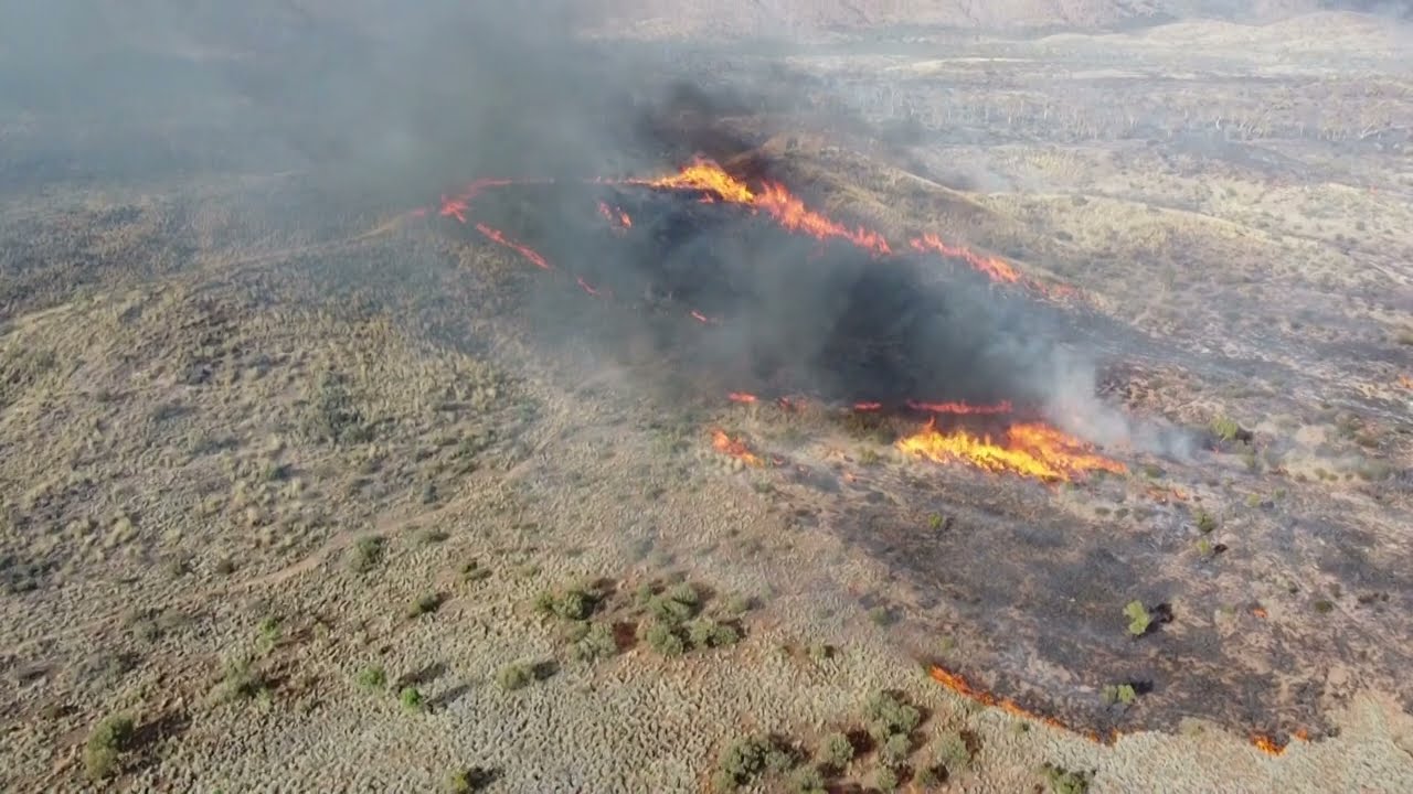 Drone footage of central Australian scrub fire Dec. 2022