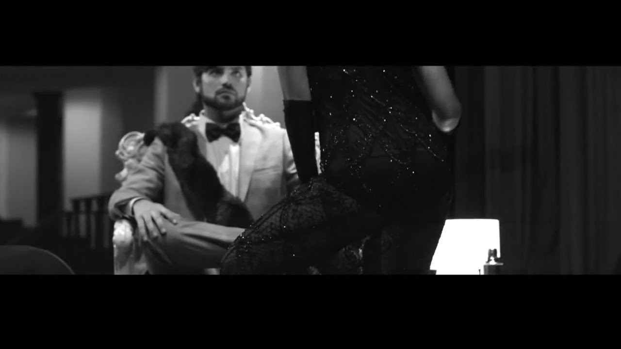 Pia Paez - Me Pone Mal (VIDEO OFICIAL)