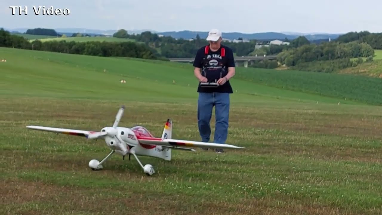 Modellflugtag am 16.7.25 mit Edge 540  V3, Extra 300, Yak 11 und einer Bearcat auf dem Dümpel