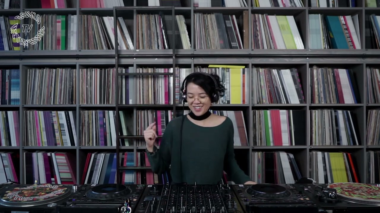elliephunk | Sound Metaphors TV - January 21 / 2026
