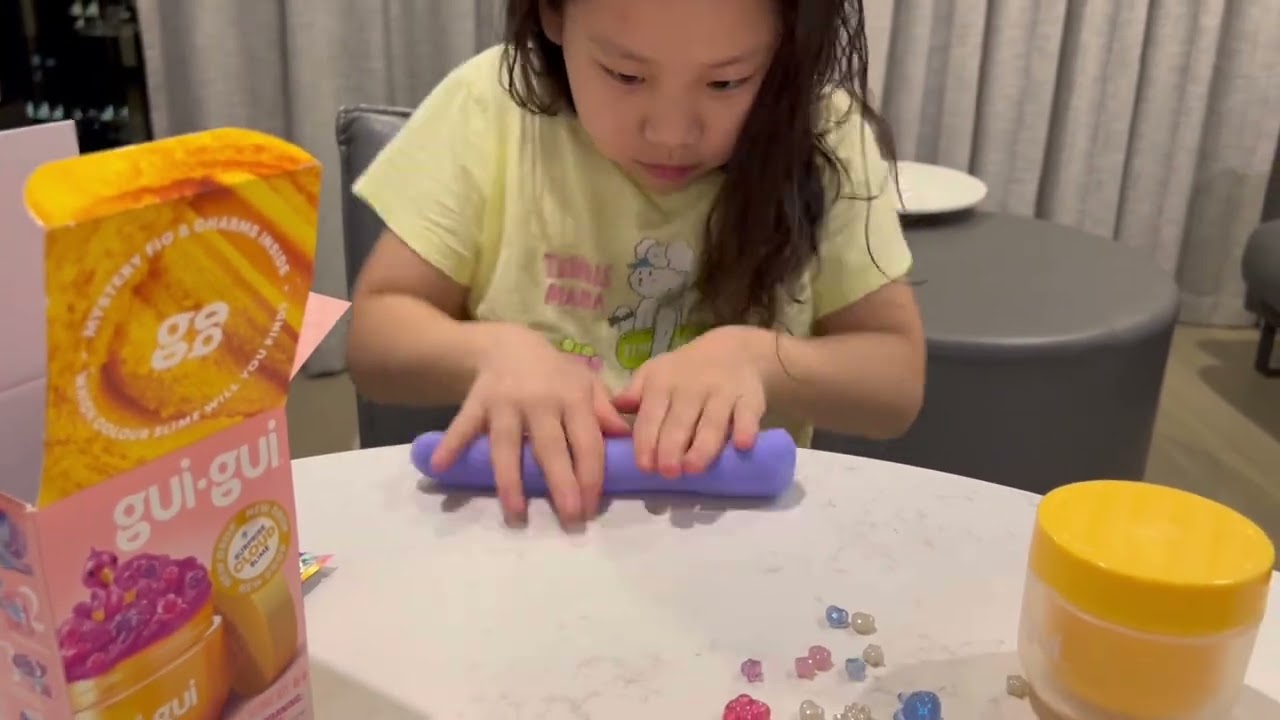 🎁Unboxing Gui Gui Slime💛💜