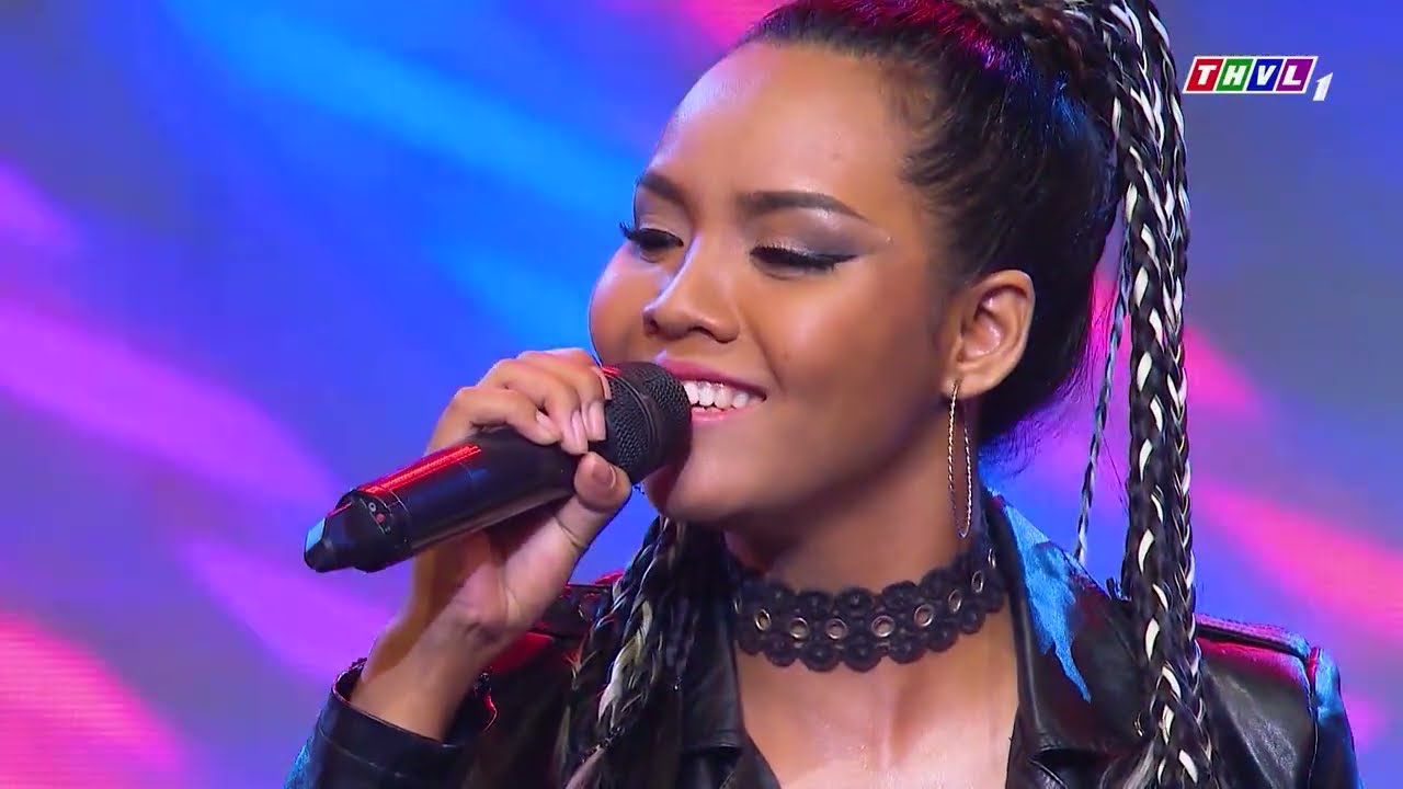 Cô gái TRỒNG CÀ PHÊ khiến khán đài PHÊ TÍT MẮT ngay khi vừa cất tiếng hát | BAN NHẠC QUYỀN NĂNG
