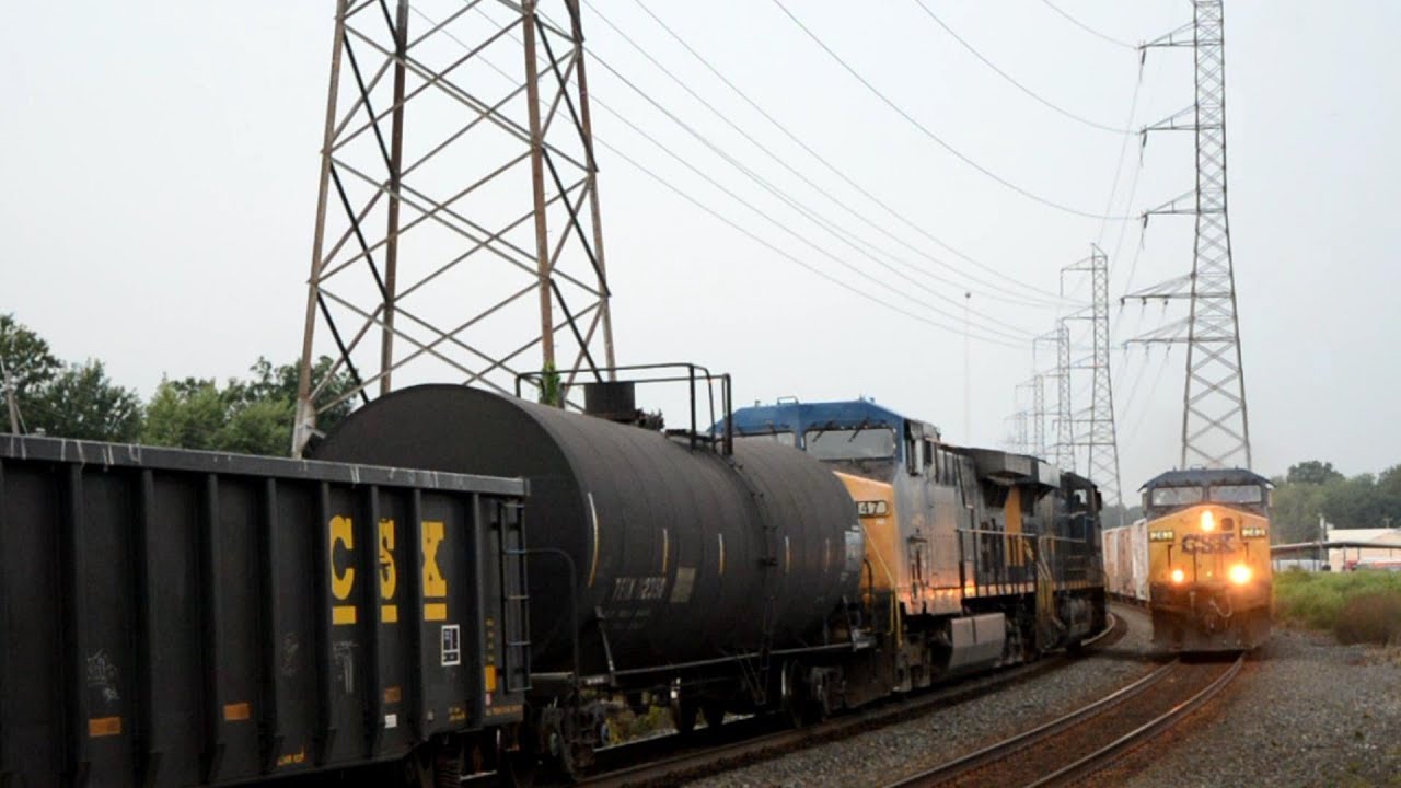 Trains In Bound Brook, Railfanning, Bound Brook, NJ Aug 18, 2017