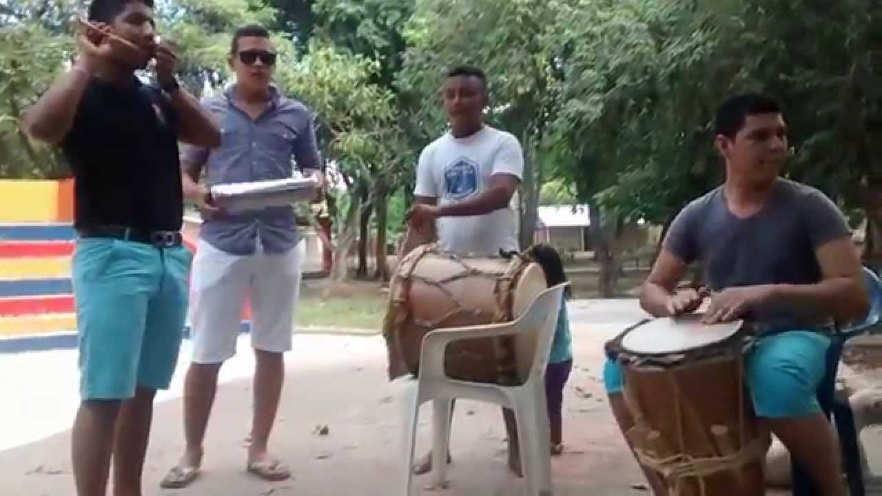 Varias cumbias en la flauta de millo