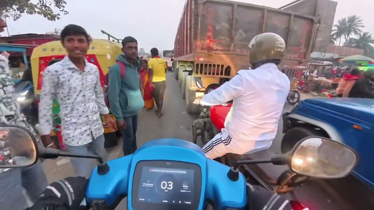 A chance of accident but it handled ll India ll Daily Ride and Moto Vlogging 