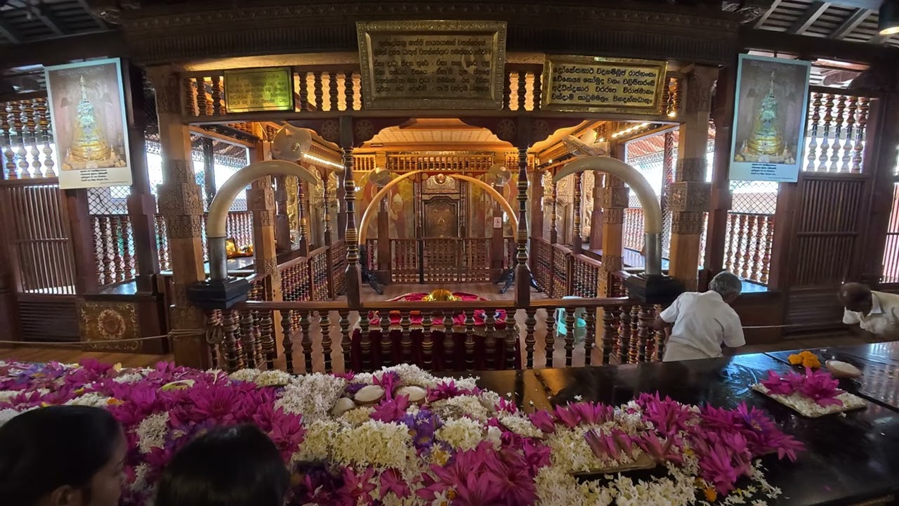 Sacred Tooth Relic~Sri Dalada Maligawa,Royal Palace of Kandy,Kandy-Sri Lanka 🇱🇰-04.12.25[DJI6-4K]