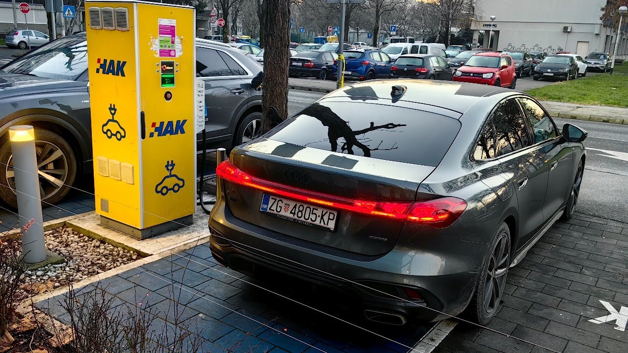 Audi A5 2.0 TSI e-Hybrid - fuel consumption at 130 km/h (long term consumption, real EV range)