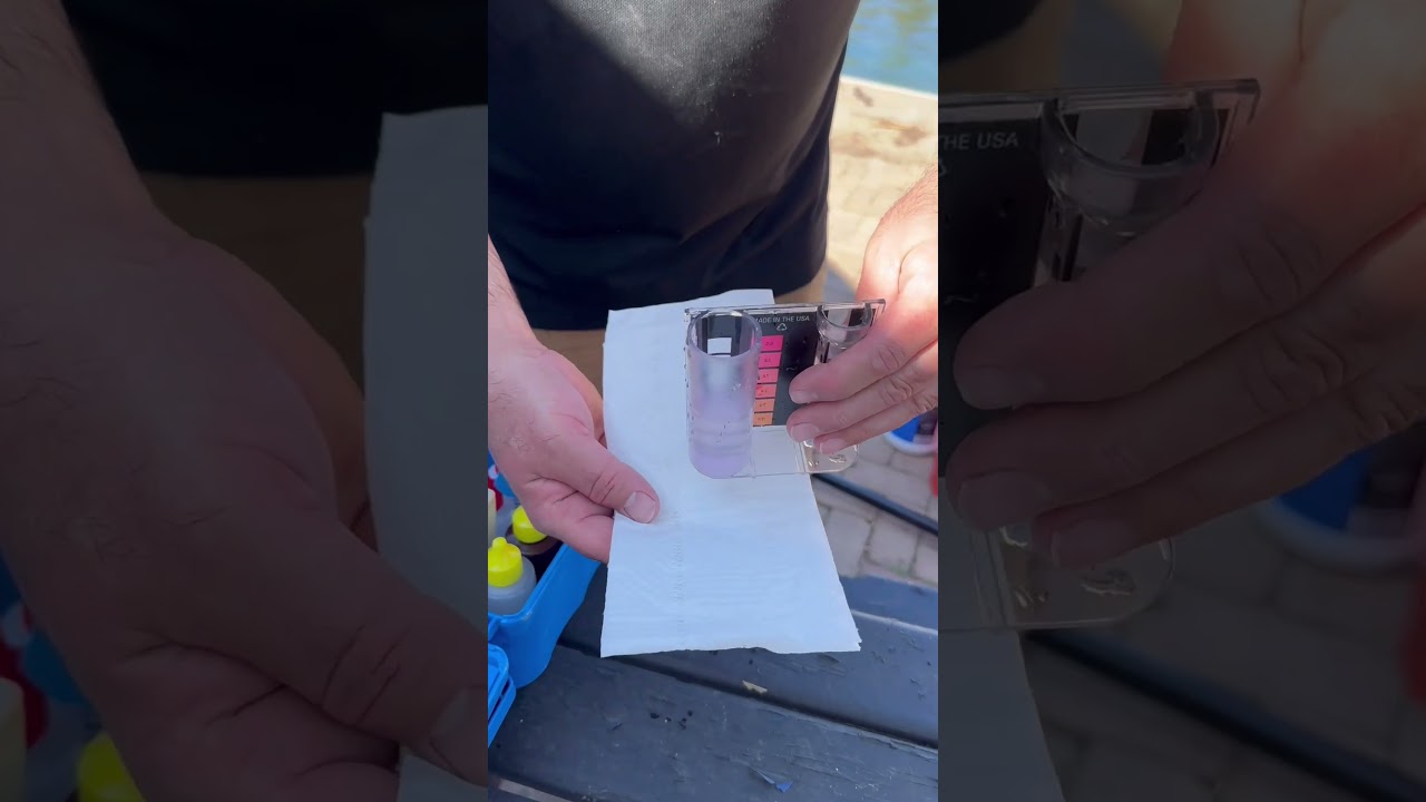Testing for free chlorine with Taylor K2006C (DpD-Fas) test. #pool